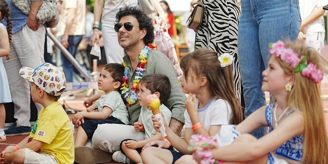 Cambridge School of Bucharest провела рекордный Summer Fair с музыкой, спортом и благотворительностью