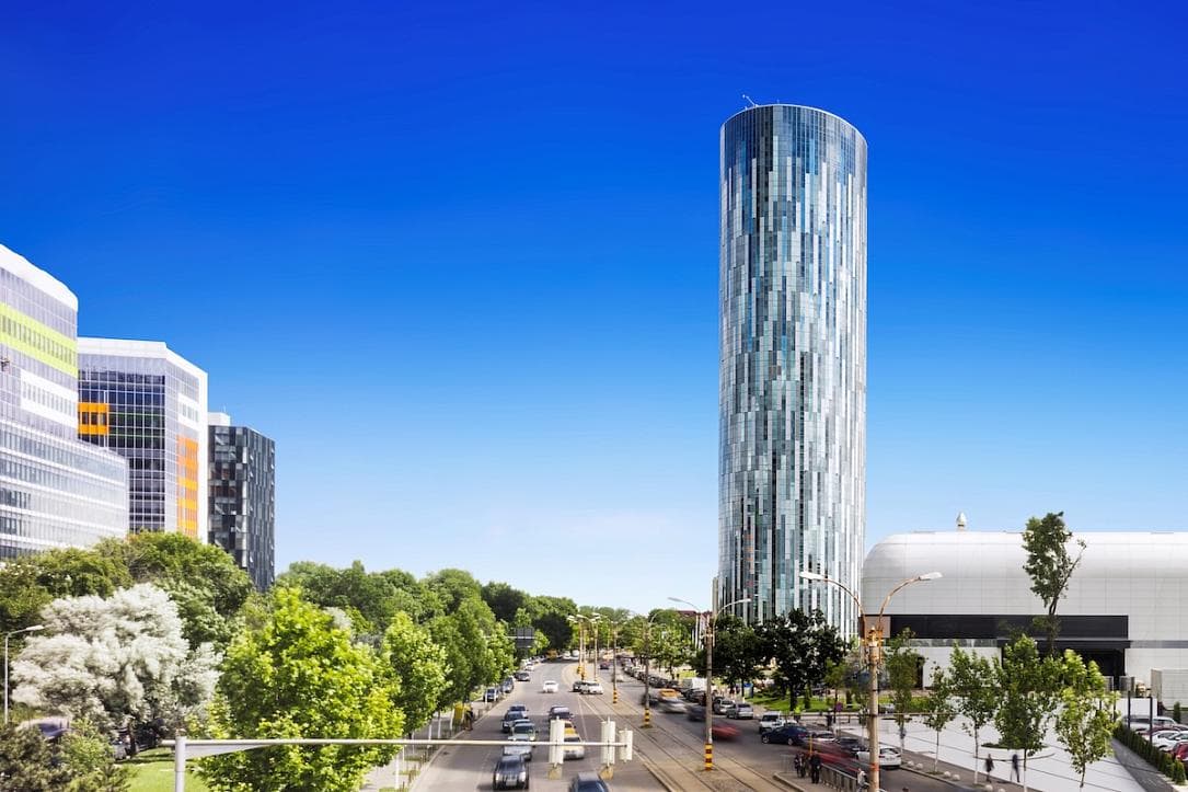 Estée Lauder продлила аренду офиса в SkyTower Бухареста
